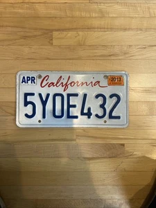 License Plate, California, Passenger, 5YOE432 - Picture 1 of 1