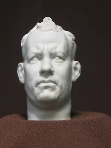 SCULTURA TESTA PERSONALIZZATA IN RESINA TOM HANKS NON VERNICIATA. Action figu... - Picture 1 of 2