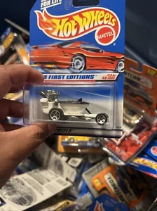 NIB Mattel Hot Wheels 1998 First Editions Hot Seat #13 of 48 Die Cast Car Toy - Picture 1 of 2