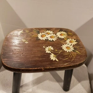 Wooden Stool Handpainted Folk Art Cottage Core Daisy Tole Painting Decor Vintage - Picture 1 of 14