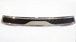 FITT REAR BUMPER STEP GUARD PLATE CHROME REFLECTOR For TOYOTA FORTUNER SW4 05-12 - Picture 1 of 7