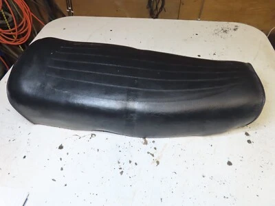 Suzuki GS550 GS550E 1979 asiento Foto 1 de 4