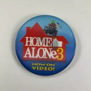 HOME ALONE 3 Pinback Button 1998 Videothek Mitarbeiter Pin Film Promo - Bild 1 von 4