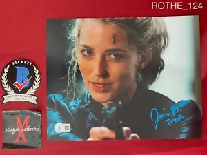 Jessica Rothe foto autografata firmata 8x10 albero Happy Death Day Beckett COA - Foto 1 di 4