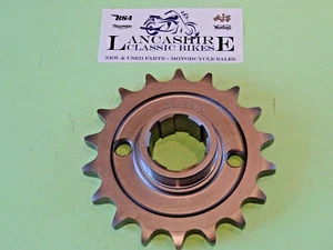 TRIUMPH T21 3TA T100SS T100R GETRIEBEKETTENRAD 18 ZÄHNE 57-1476 T1476 HERGESTELLT IN UK - Bild 1 von 3