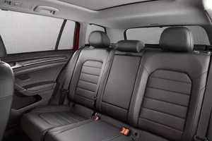 Genuine Volkswagen Sun Shade Pop In For Rear Door Windows 5G9-064-365 - Picture 1 of 5