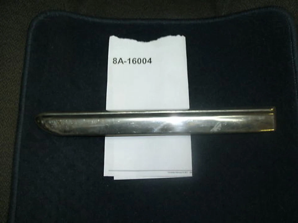 FORD CAR 1949 1950 NUEVO DE LOTE / GUARDABARROS DELANTERO DE LUJO MOLDURA LH Foto 1 de 1