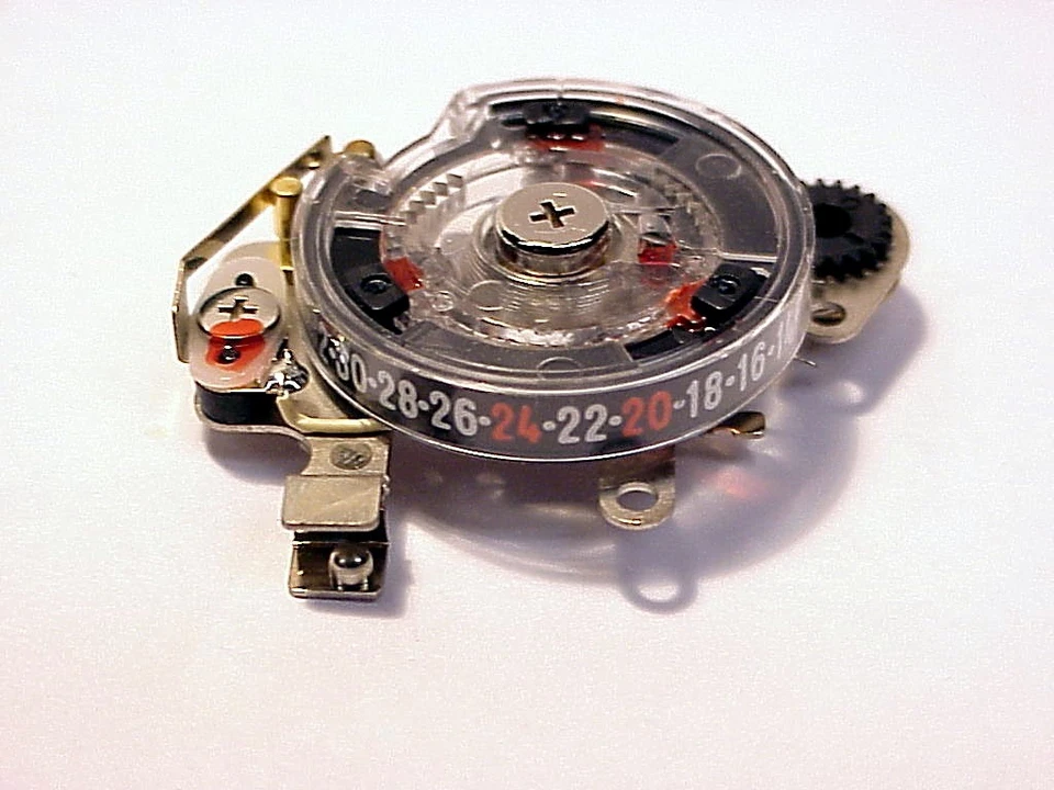 Conjunto de contador de cámara Konica FT-1 | Pieza de reparación | Nuevo | Nuevo de Lote Antiguo | $14 Foto 1 de 1