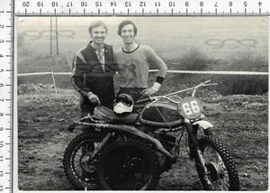 DDR-Aufnahme Foto Oldtimer, Motorrad Rennen rundum den Sachsenring, schwarz-weiß - Picture 1 of 2