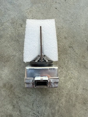 Bombilla de faro Osram Xenarc 66340 4300K 3200LM 35W calidad OEM larga vida útil Foto 1 de 4