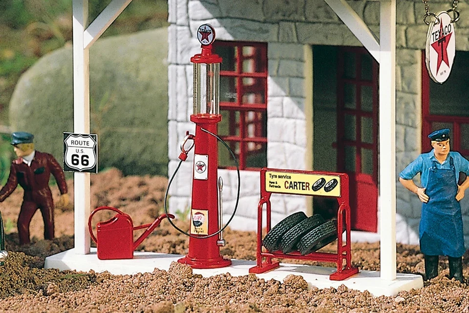 PIKO G-Scale ~ TEXACO Gas Pump and Accessories ~ 62286 - Image 1 of 1