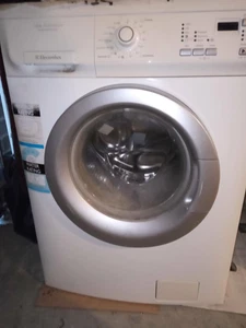 A 7 Kg Excellent Condition Washing Machine - Picture 1 of 2