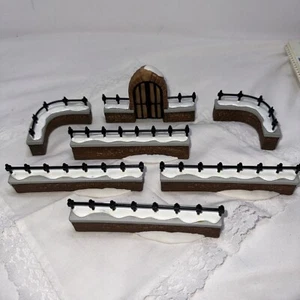 Dept 56 Heritage Village Accessories - CHURCHYARD GATE AND FENCE #58068 - Picture 1 of 7