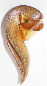 Vintage Goldtone Pin Brooch Double Swirl Large Textured Statement Bold Retro - Picture 1 of 2