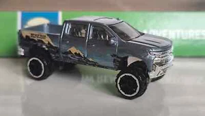 19 CHEVROLET SILVERADO TRAIL BOSS LT HW REMOTE ADVENTURE Hot Wheels Basic Loose - Picture 1 of 3