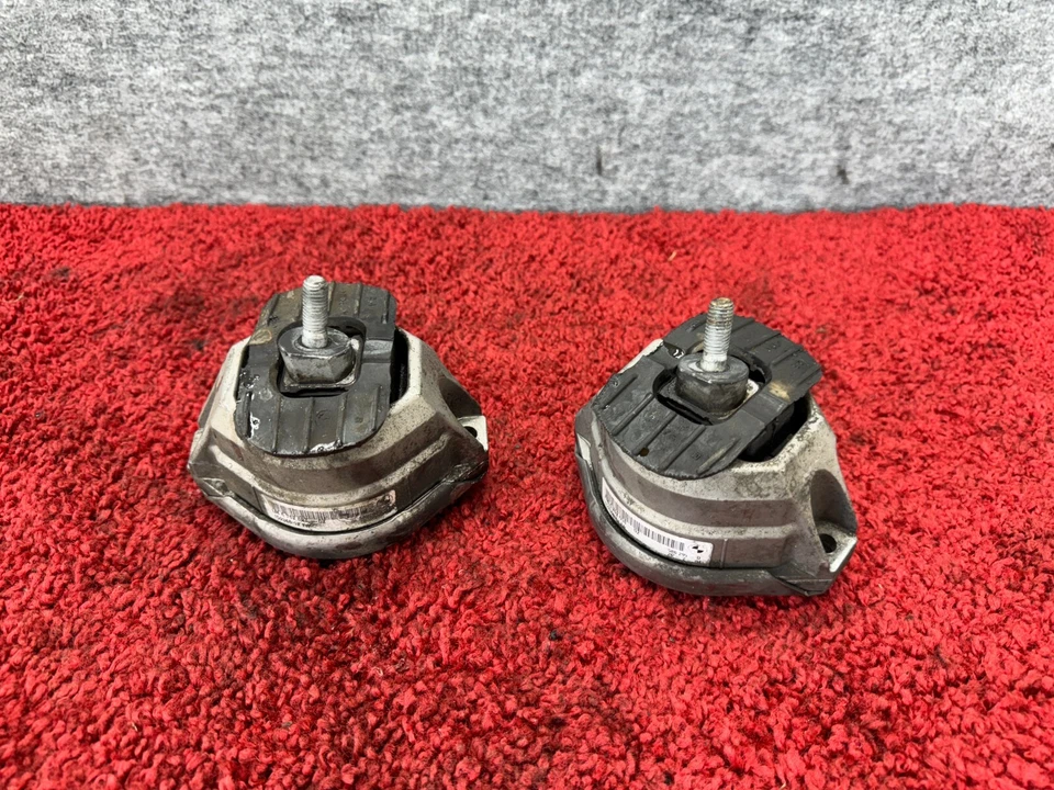 BMW 02-10 E60 E65 E63 ЛЕВЫЙ И ПРАВЫЙ ДВИГАТЕЛЬ РЕЗИНОВЫЕ ОПОРНЫЕ КРЕПЛЕНИЯ КОМПЛЕКТ OEM 118K - Изображение 1 из 4