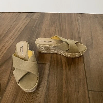 Sandálias femininas Bettye Muller 7,5-8 bege EUA feitas na Espanha tamanho 38 salto cunha juta - Imagem 1 de 4