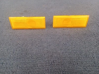 1987-1988 CUTLASS SUPREME HURST 442 SALON CALAIS TTOP EURO FRONT SIDE MARKER SET - Image 1 of 4