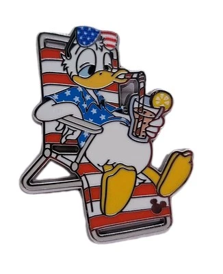 Prendedor oculto Disney 2025 WDW Pato Donald Vacaciones 4 de julio #170984 Comercio Foto 1 de 4