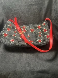 Borsa a tracolla casual Escada Italy in pelle di rose con perline tracolla singola nera - Foto 1 di 12