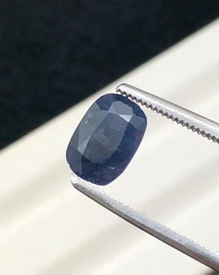 2.70 ct top quality natural  sapphir loose gemstone from afghanistan - Image 1 of 4