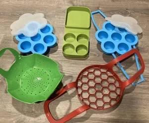 7 Pc. Silicone Lot For Instapot Or Slow Cookers Unused - Picture 1 of 6