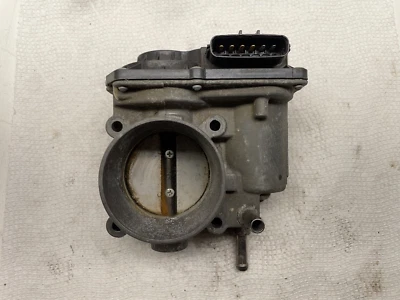 OEM 2011 2012 2013 2014 2015 2016 TOYOTA COROLLA 1.8L THROTTLE BODY 22030-0T080 - Image 1 of 4
