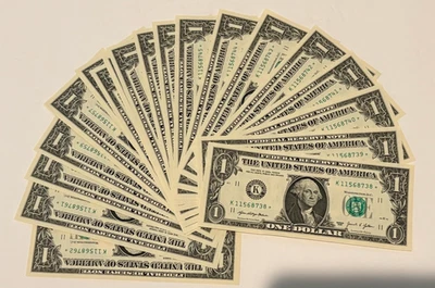 Lot of 25 -2021 $1 Star Notes  Sequential, Crisp & Uncirculated- Great Gifts - Image 1 of 4