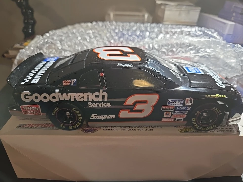 1:24 1995 Dale Earnhardt #3 Goodwrench Action RCCA BWB Limited Edition - Image 1 of 4