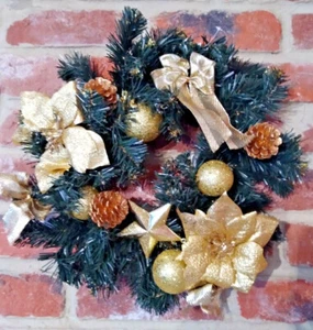 16" Christmas Door Wreath Gold Poinsettia Ribbon Acorns Berries Indoor & Outdoor - Picture 1 of 4