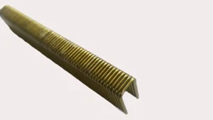 Bostitch S5 code 1103001Z . 100 Series Heavy Duty Wide Crown Staples. 30mm - Picture 1 of 2