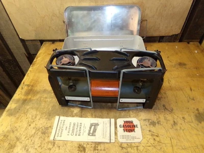 Vintage WW11 1944 AGMCO COLEMAN MODEL 523 MILITARY STOVE WITH CASE &BROCHURE - Image 1 of 4