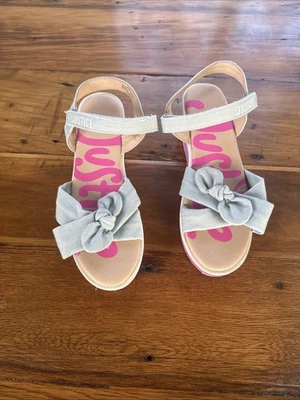 Sandalia de cuña Justice Girl, talla 4 Foto 1 de 4