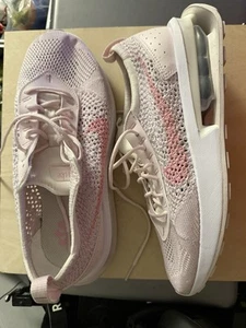 NIke Air Max Womens 8  Flyknit Racer Running Shoes  - Picture 1 of 11
