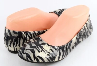 $150 House of Harlow 1960 Baron Cuero Cebra Diseñador Ballet Pisos 6.5 EUR 36.5 Foto 1 de 4