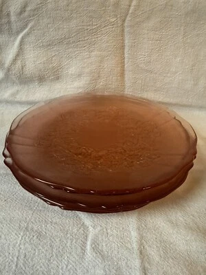 Винтажные салатные обеденные тарелки Arcoroc Rosaline Rosa розовые (6) 7,25 дюйма розовое тисненое стекло - Изображение 1 из 4