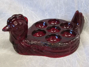 Rarität Rubinrot Henne Huhn sieben Eier Halter Nest Caddy Platte Cadmium leuchtet 1 Stück - Bild 1 von 7