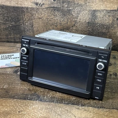 14-19 Toyota Tacoma touchscreen CD player radio 86140-04160 UNTESTED - Image 1 of 4