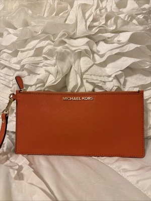 Auténtica muñeca sin asas grande Michael Kors Foto 1 de 4