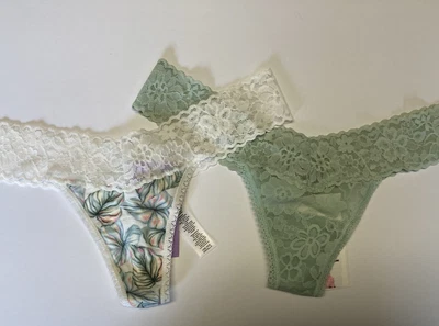 2pk Hanky Panky Lace Low Rise Thongs Seamless Panties One Size - Image 1 of 4