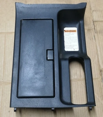 06-08 SUZUKI GRAND VITARA 5 CONSOLE CENTRAL PORTA-COPO CAIXA DE ARMAZENAMENTO - Imagem 1 de 4