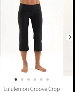Lululemon sportliche schwarze wendbare gerillte kurze Yoga-Legging weites Bein Gr. 4 neu ohne Etikett  - Bild 1 von 8