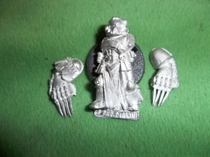 WARHAMMER40K SPACE MARINE VETERAN WITH LIGHTNING CLAWS LOT T - Picture 1 of 2