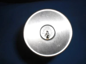 MEDECO ARROW GRADE 2 HIGH SECURITY ENTRANCE KNOB LOCK w/2 Keys & Code - Picture 1 of 5