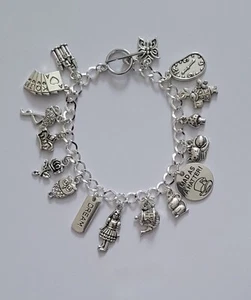 Alice in Wonderland charm bracelet - Picture 1 of 2