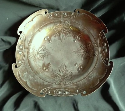 Ancienne Coupe en étain Art Nouveau Jugendstil motif feuilles de marronnier - Photo 1/4