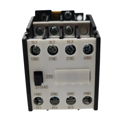NEW 3TB40 Contactor replacement Siemens Contactor 3TB4022 110/120V 2NO2NC 9A - Image 1 of 4