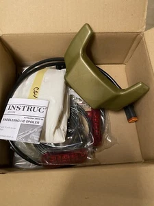 Harlry Davidson NOS Saddle Bag Lid Spoiler Olive Pearl Matches 07 FLHT Models - Bild 1 von 2