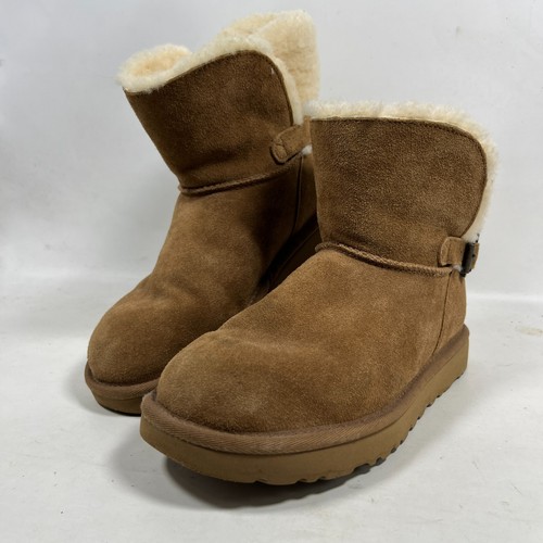Stivaletti UGG donna 7 Karel classici scamosciati foderati lana shearling marrone