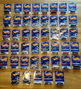 Matchbox Hot Wheels Die-Cast Cars HUGE LOT (45 CARS) - Picture 1 of 13